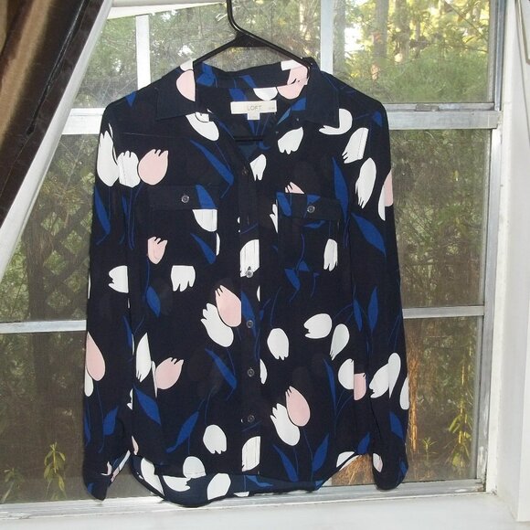 LOFT Petites Floral Tulip Print Button-Down Blouse Navy Pink Blue SP - Picture 1 of 7